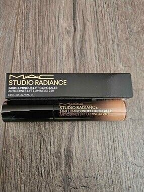 MAC Cosmetics Studio Radiance 24HR Luminous Lift Concealer - NW 25